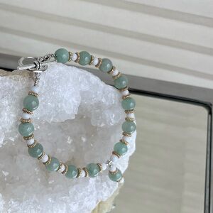 Mint & White Glass Beaded Bracelet